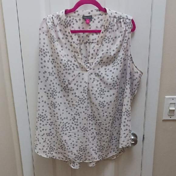 Vince Camuto Tops - Vince Camuto Floral V-Neck Blouse - Cream and Black